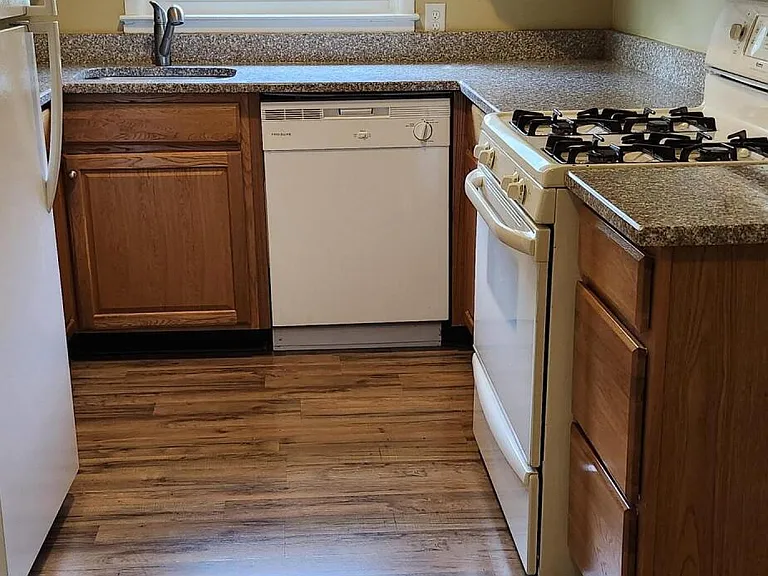 19 Scotch Pine Dr #133 — Photo 2