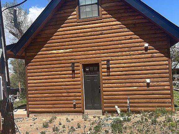 3rd image of 101 Wright Ln