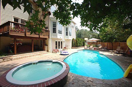 3rd image of 12895 Gagne Dr