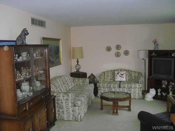 5th image of 87 Neumann Pkwy