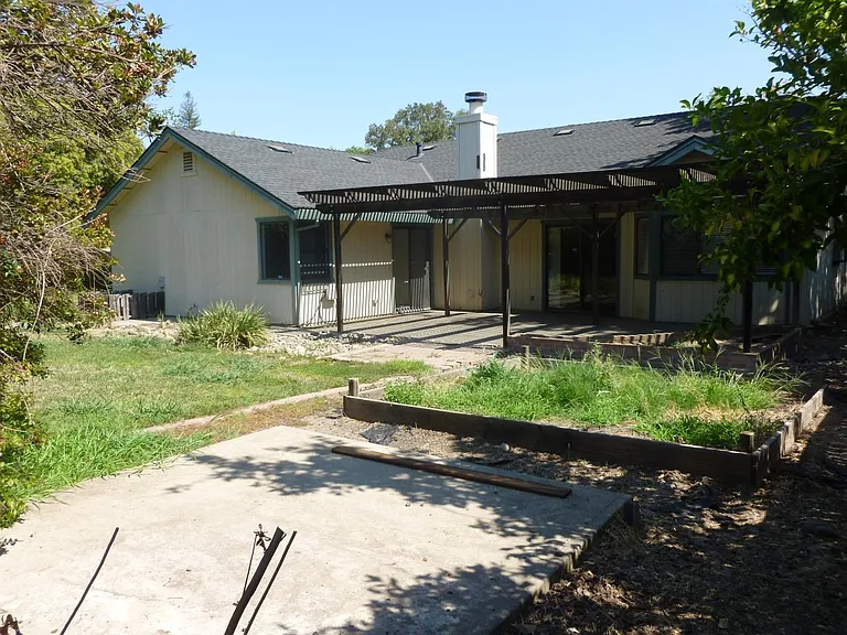 4630 Whitney Blvd — Photo 15