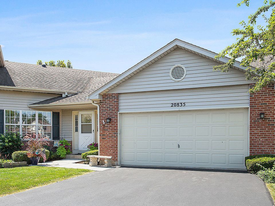 1st image of 20835 W Periwinkle Ct
