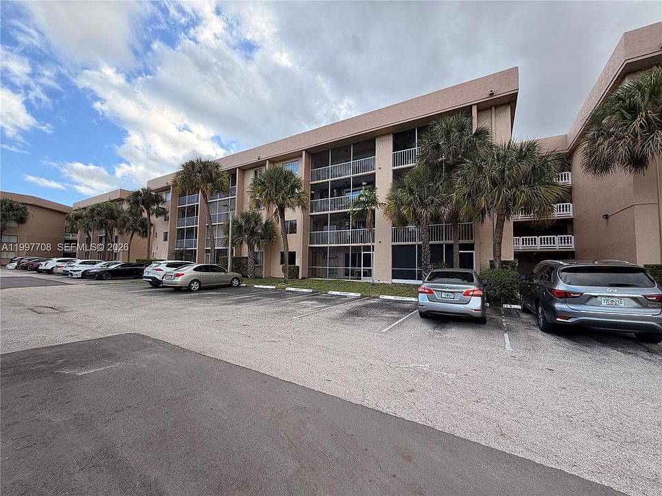 1st image of 17000 NW 67th Ave APT 115