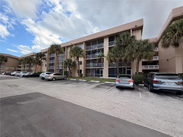 17000 NW 67th Ave APT 115, Hialeah, FL 33015