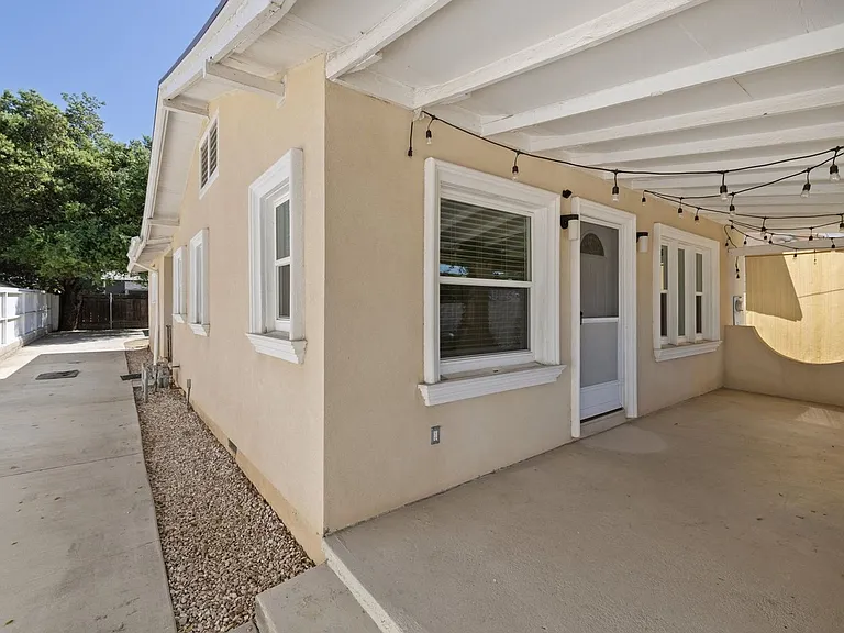 10412 Eldora Ave — Photo 28