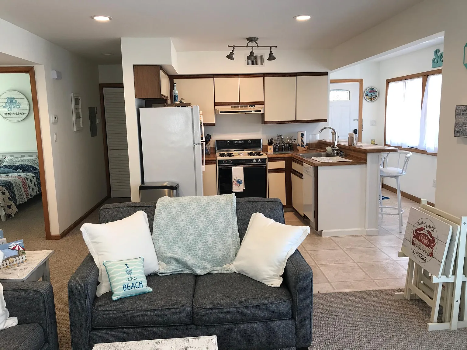 2 bed, 750 sqft, $1,600 — Photo 4