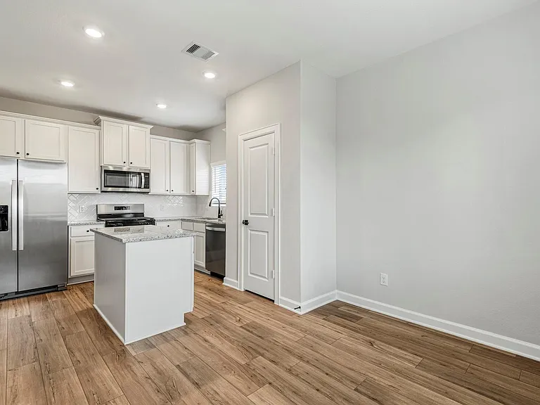 15671 Honey Cove Dr — Photo 8