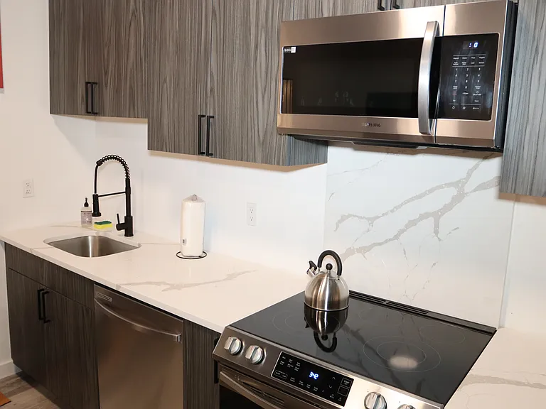 455 Pavonia Ave #1A — Photo 16