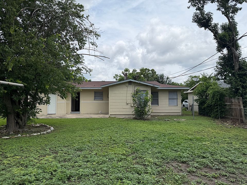 1st image of 518 Storeywood Dr