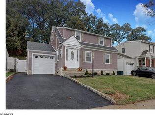 199 Beverly Hill Rd, Clifton, NJ 07012