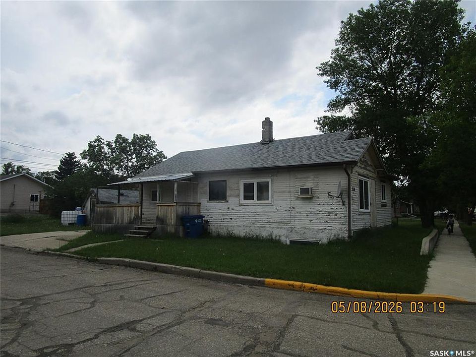 1st image of 330 2ND AVENUE E