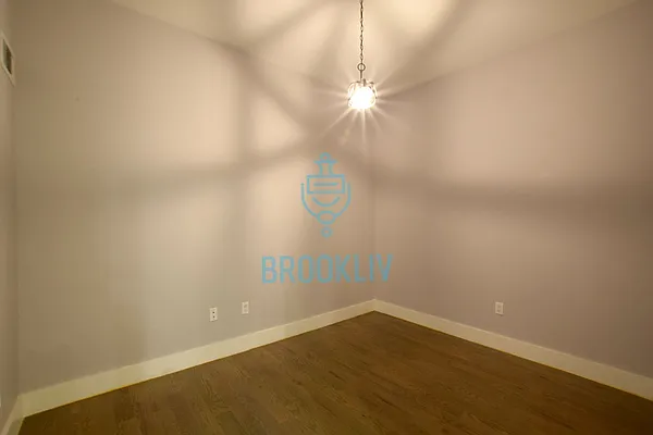 Rented by null | media 5