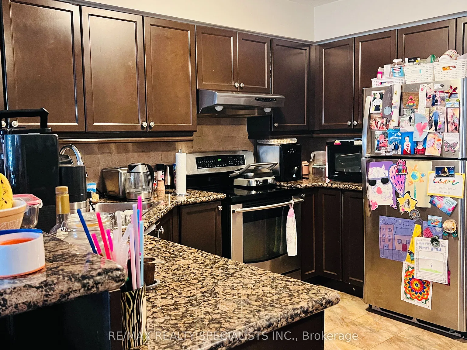3 bed, $2,800 — Photo 2