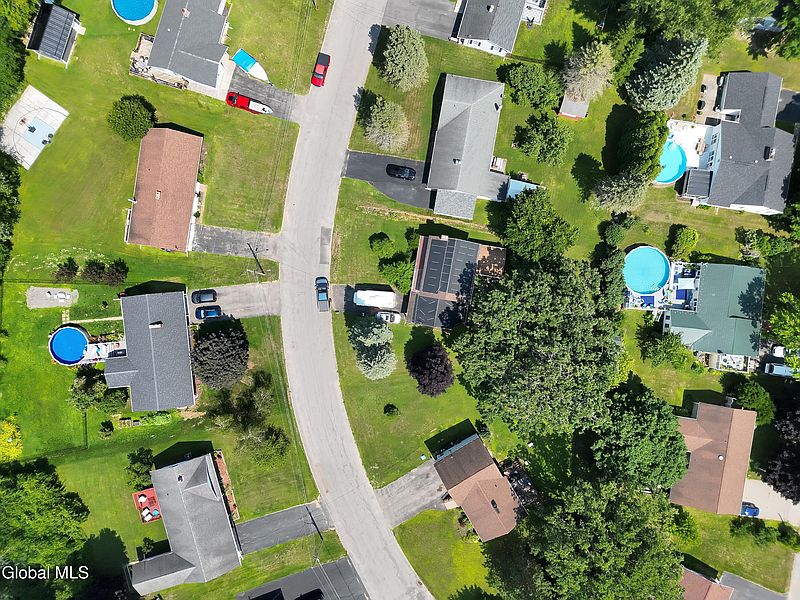 4th image of 5 Elgin Avenue