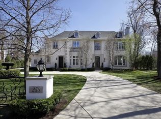 258 Walden Dr, Glencoe, IL