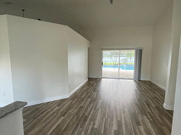 2nd image of 25314 Beechwood Dr