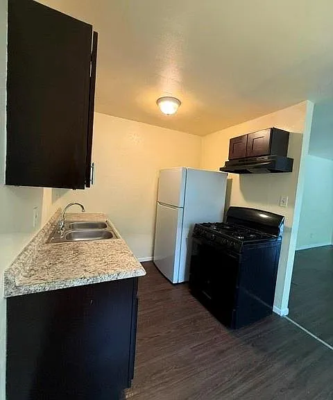 3502 Campbell St #5 — Photo 5