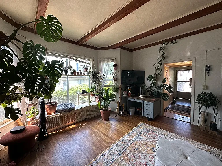 116 College Ave NE — Photo 8