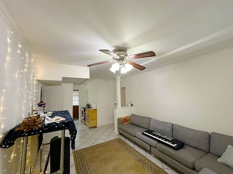 732 NE 3rd Ave #A — Photo 1