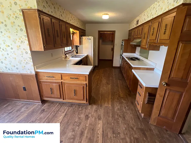 2608 Abercorn Cv — Photo 3