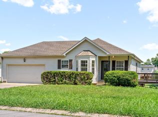 3279 S Senseney Cir, Clarksville, TN 37042