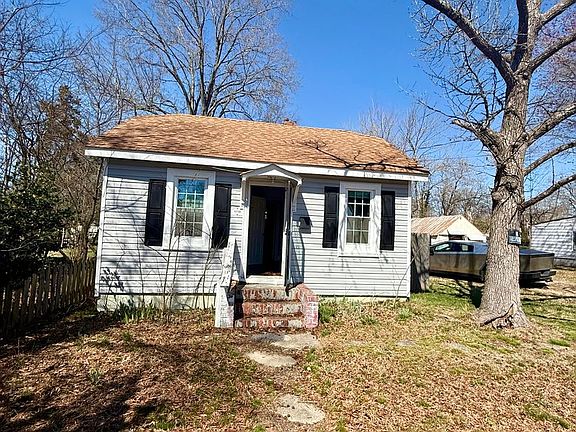 2nd image of 1718 National St