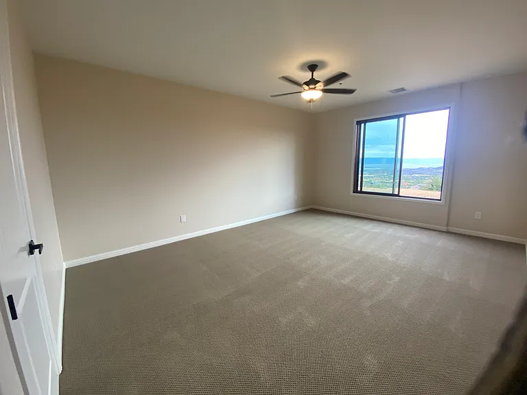 703 W Lee Blvd — Photo 14