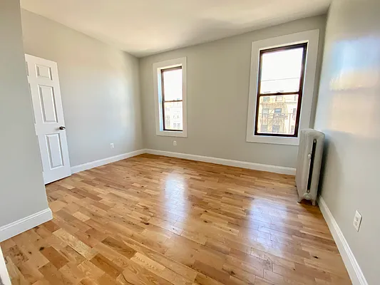 Rented by Compass | media 11