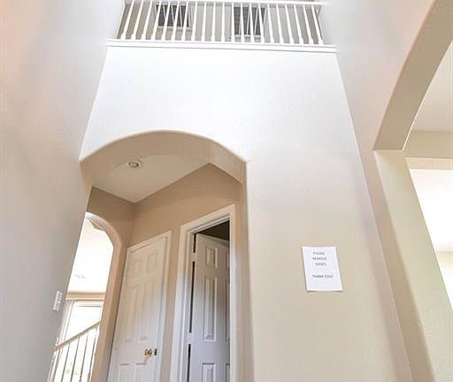 3rd image of 819 Galingale Ct