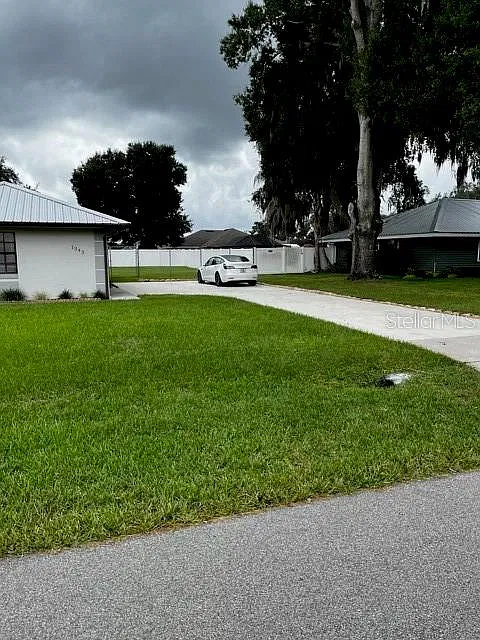 3 bed, 2.0 bath, 1389 sqft, $2,000 — Photo 3