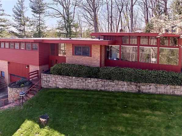 2315 Woodland Ave SW, South Charleston, WV 25303