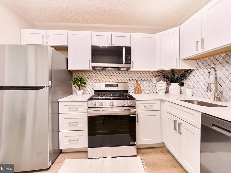 3705 S George Mason Dr #1718S — Photo 5