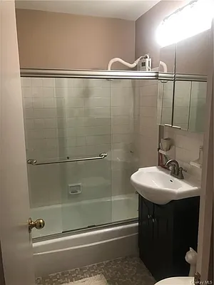 Sold by Douglas Elliman | media 18