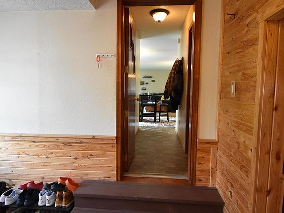 5th image of 9425 44th St NW