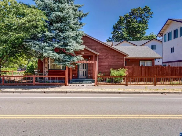 645 NW Kings Blvd, Corvallis, OR 97330