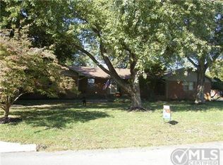 200 Remington Rd, Hopkinsville, KY 42240