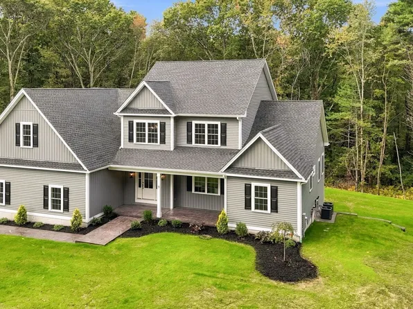 9 Southworth St, Lakeville, MA 02347