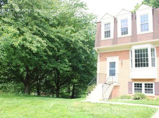 8830 Ridge Hollow Ct, Springfield, VA 22152