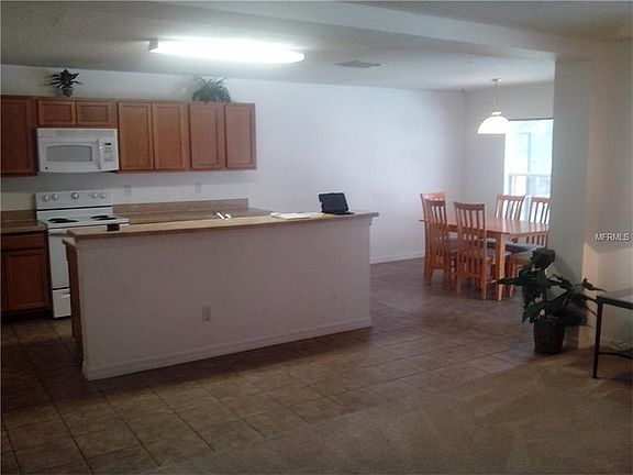 5th image of 16920 Sunrise Vista Dr