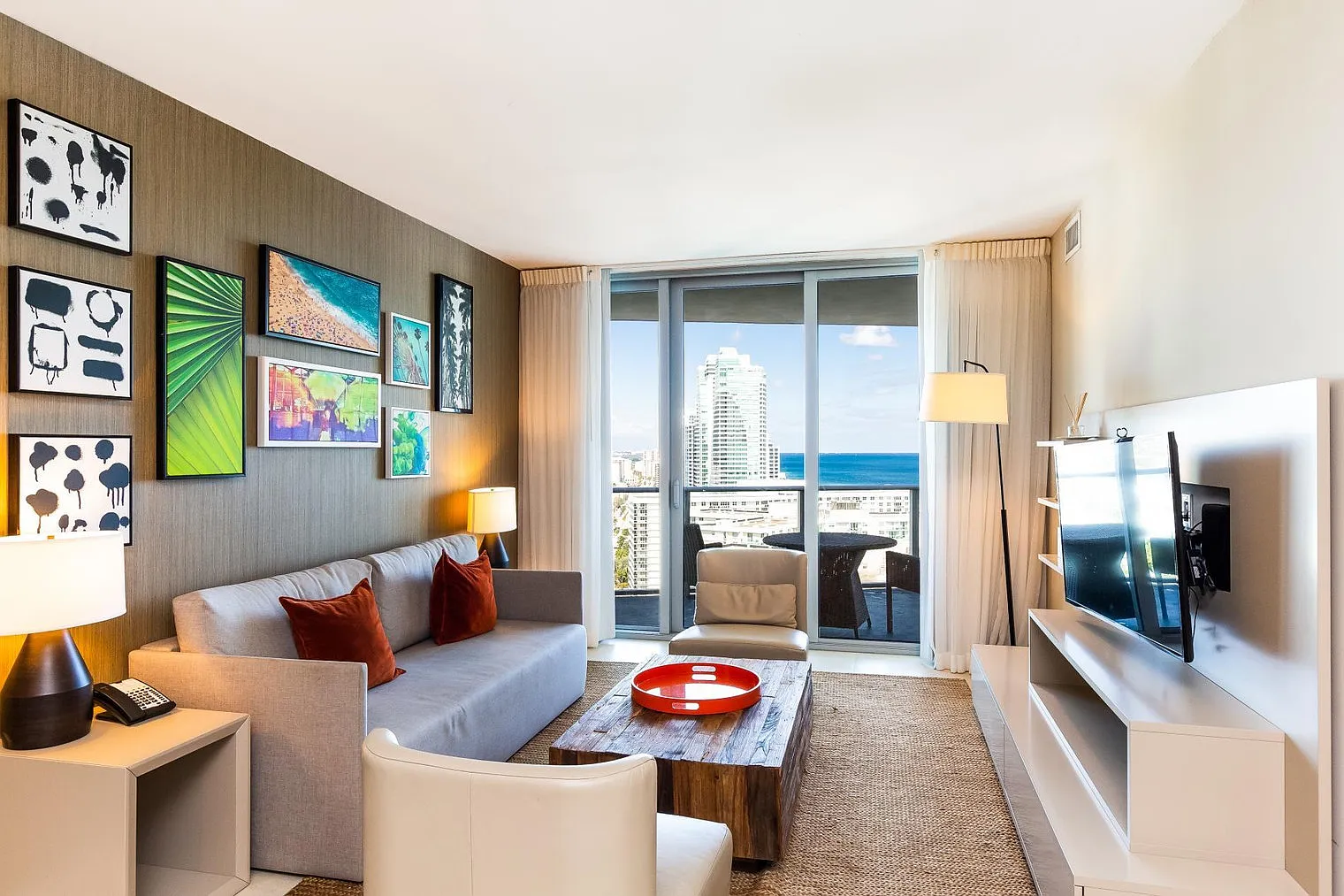 1 bed, 1.0 bath, 871 sqft, $5,039 — Photo 1