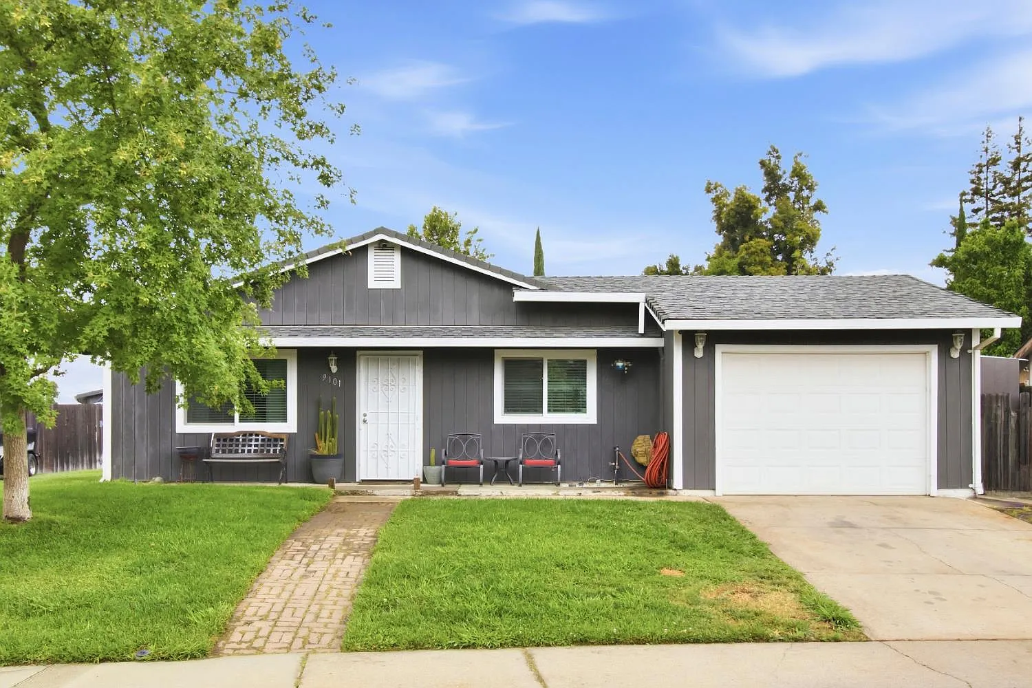 9101 Vernetta Way photo 1