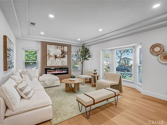 3rd image of 3637 Virginia Rd