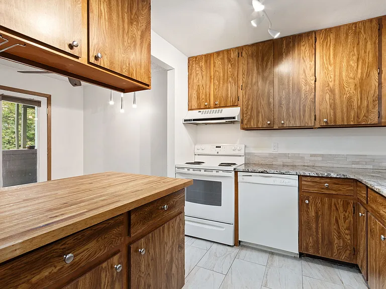 720 City Park Ave #B223 — Photo 9