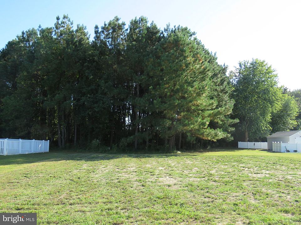 1st image of 31048 Meadow Dr