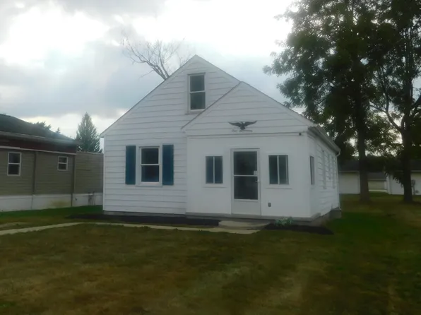 117 S Wagner Ave, Wapakoneta, OH 45895