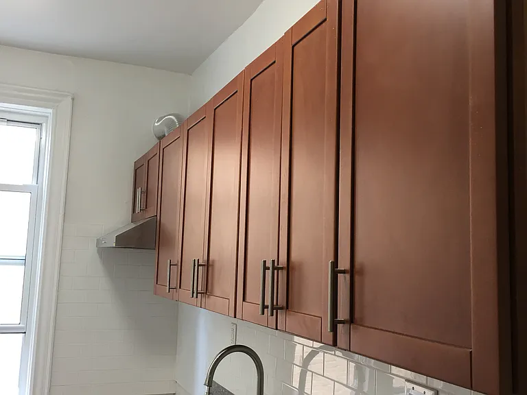 2030 E 12th St #1 — Photo 4