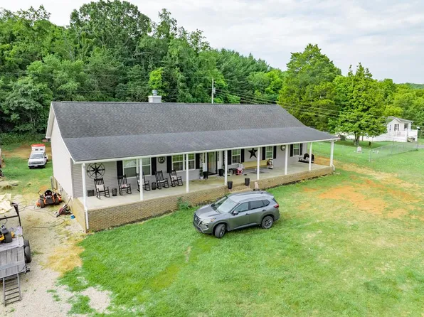 253 Sanders Mines Rd, Max Meadows, VA 24360
