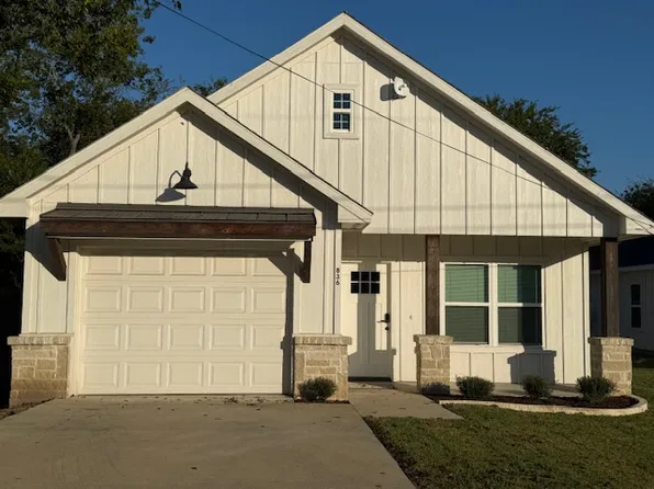 836 Gibbard Ave, Wills Pt, TX 75169