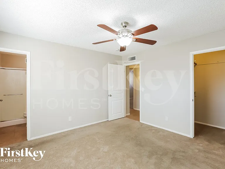 402 E Dunbar Dr — Photo 7