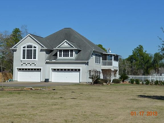 This is a front view of the home.